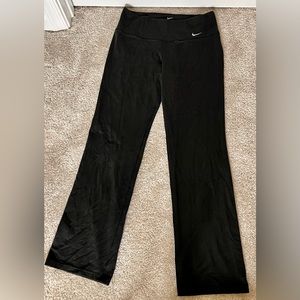 Medium sized dri- fit Nike leggings